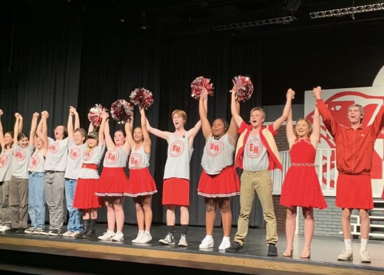 Summerville Connection's High School Musical Production had their opening night on Thursday November 9. The show runs through this next weekend, with shows on Friday, Nov. 17 at 7 P.M., Saturday, Nov. 18 matinee at 2 P.M. and the final showing at 7 P.M. on Saturday, Nov. 18. 