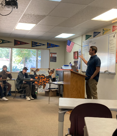 Mr. Atkins gave a lecture about the Islamic-Palestinian War in one of his History classes. Through his lecture, he shows how it is important for students to remain informed about current world events as they make the transition into adulthood.